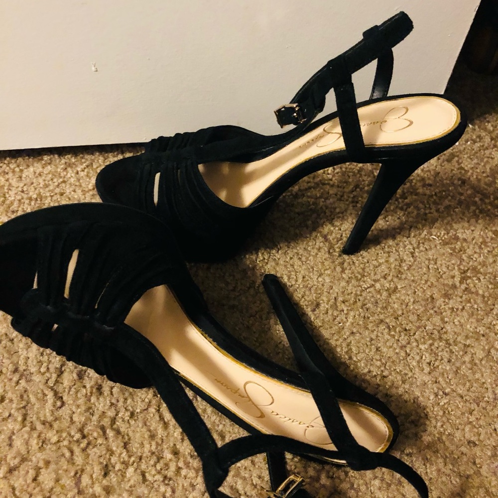 Beautiful Jessica Simpson platform heel